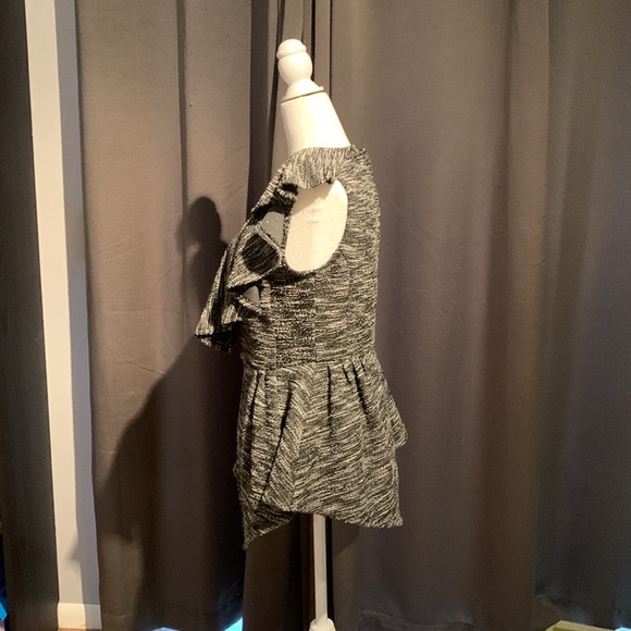 Ny&co tweed peplum sleeveless top. Gently worn. Sparkly. Black. Small. - Picture 3 of 5